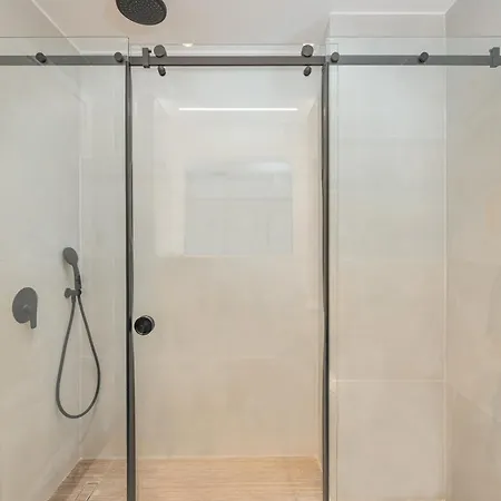 Athens City Chic Apartment-2 Bathrooms Exterior photo