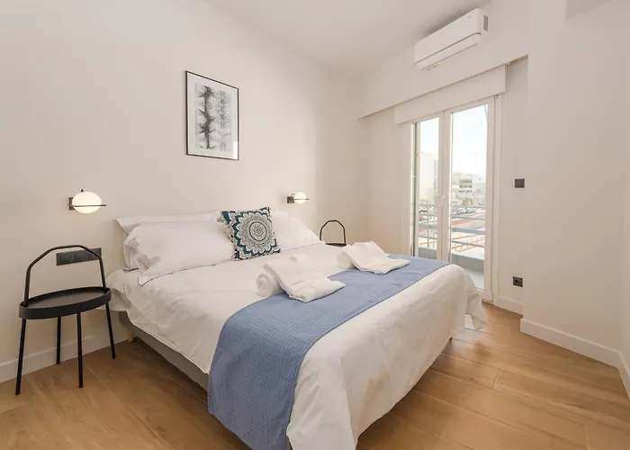 Athens City Chic Apartment-2 Bathrooms