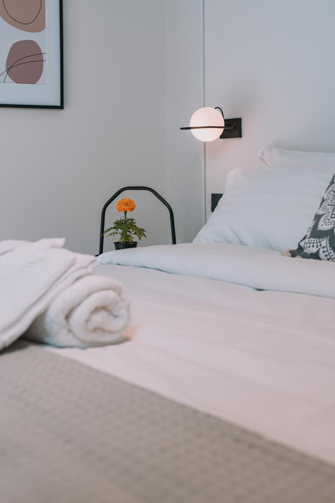 Appartement Chic Apartment-2 Bathrooms *